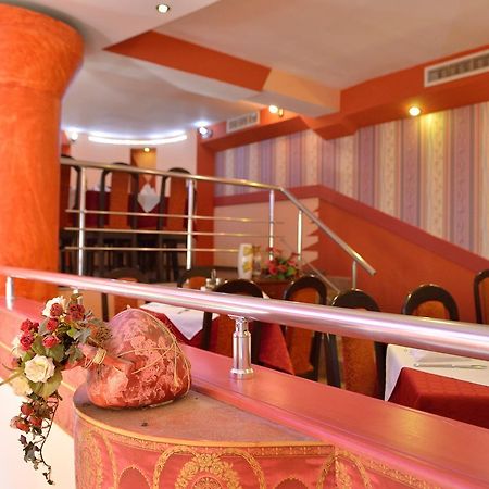 Hotel Restaurant Vodenitsata Berkovica Kültér fotó