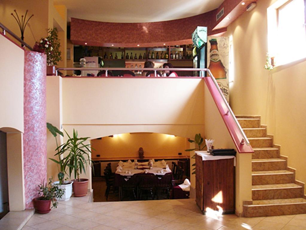 Hotel Restaurant Vodenitsata Berkovica Kültér fotó