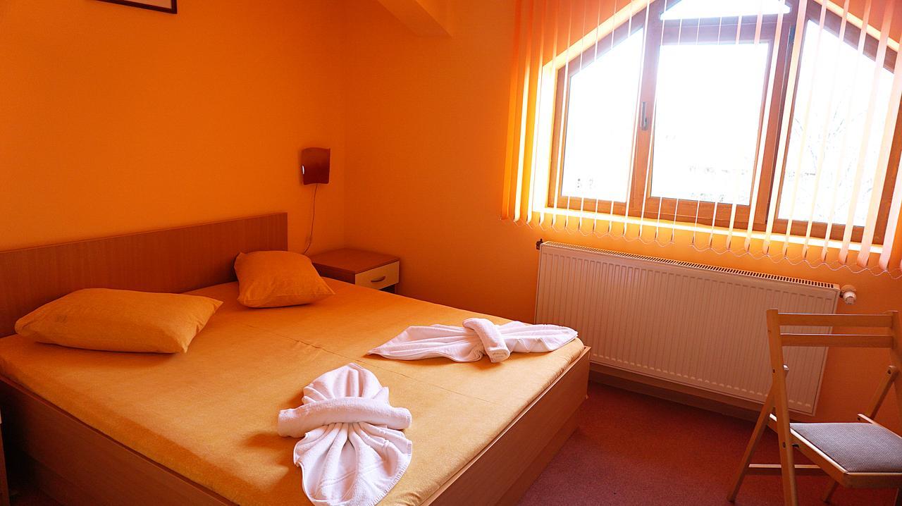 Hotel Restaurant Vodenitsata Berkovica Kültér fotó