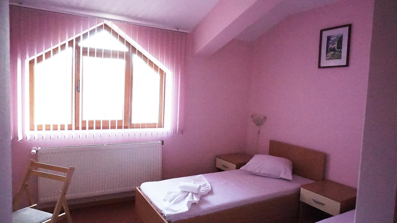 Hotel Restaurant Vodenitsata Berkovica Kültér fotó